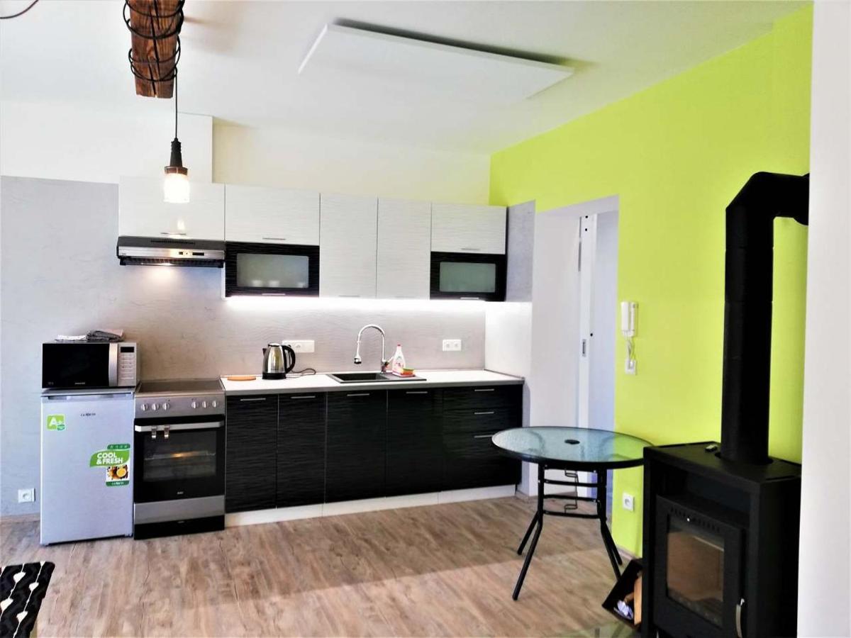 Apartmany Pod Capy, Nasavrky ภายนอก รูปภาพ